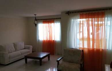 Imagem: A casa em condomínio possui 4 Dormitórios, 3 Banheiros, 3