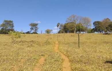 Imagem: A chácara possui 9m² de Área e está localizado em Orizona