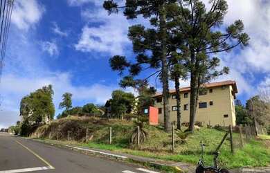 Imagem: O terreno possui 1.235m² de Área e está localizado em Canela