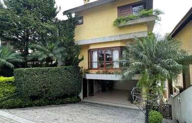 Imagem: A casa à venda possui 4 Dormitórios, 4 Banheiros, 4 Vagas