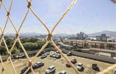 Imagem 4: Apartamento com 3 Dormitorio s localizado a no bairro TRISTEZA em Porto...