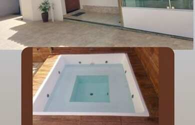 Imagem: A casa possui 3 Dormitórios, 2 Banheiros, 5 Vagas na garagem