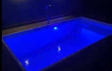 Imagem: A casa possui 3 Dormitórios, 2 Banheiros, 3 Vagas na garagem