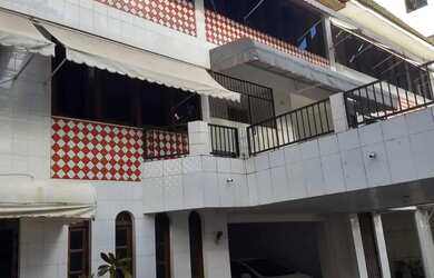 Imagem: O apartamento possui 2 Dormitórios, 1 Banheiro e 1 Vaga na