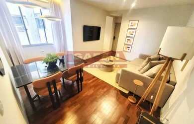 Imagem 3: Excelente apartamento reformado em Copacabana com 2 quartos e 2 vagas de garagem