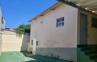 Imagem 3: Imóvel para venda possui 362 metros quadrados com 5 quartos em Setiba - Guarapari - ES