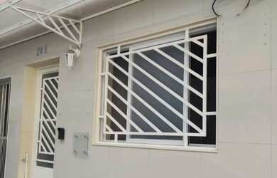 Imagem: A casa possui 3 Dormitórios, 1 Banheiro, 45m² de Área e