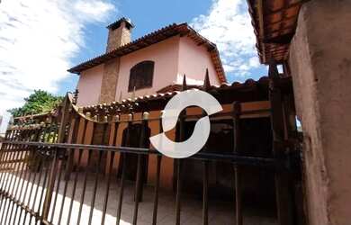 Imagem: A casa possui 5 Dormitórios, 5 Banheiros, 1 Vaga na garagem