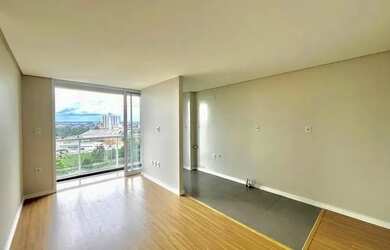 Imagem: O apartamento possui 2 Dormitórios, 2 Banheiros, 2 Vagas na