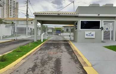 Imagem: A casa em condomínio possui 3 Dormitórios, 4 Banheiros, 2