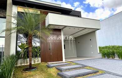 Imagem: A casa em condomínio possui 3 Dormitórios, 2 Banheiros, 2