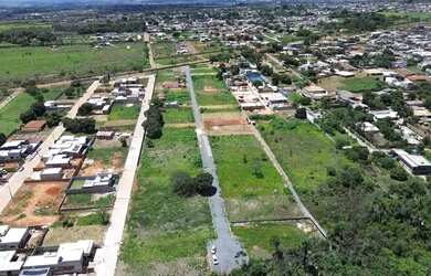 Imagem: O terreno possui 400m² de Área e está localizado em Ponte