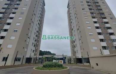 Imagem: O apartamento possui 2 Dormitórios, 1 Banheiro, 1 Vaga na garagem