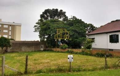 Imagem: O terreno possui 416m² de Área e está localizado em Carlos