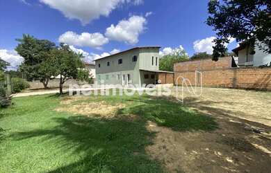 Imagem: A casa em condomínio possui 4 Dormitórios, 4 Banheiros, 1