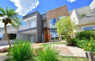 Imagem: A casa em condomínio possui 3 Dormitórios, 4 Banheiros, 4