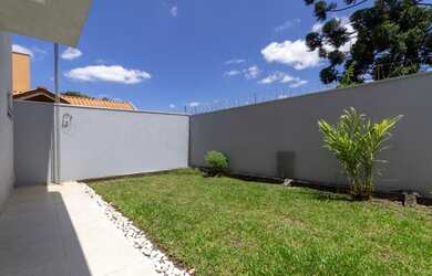 Imagem 1: Casa MODERNA Com Pé Dir.Alto, More a 5 min. Pq.Tingui, Condomínio Fechado, 3 suítes