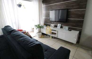 Imagem: O apartamento possui 2 Dormitórios, 2 Banheiros, 1 Vaga na