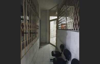 Imagem: O depósito possui 1 Vaga na garagem e 25m² de Área e está