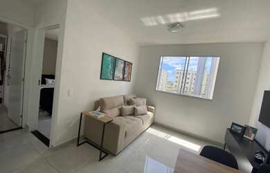 Imagem: O apartamento possui 2 Dormitórios, 1 Banheiro, 1 Vaga na garagem