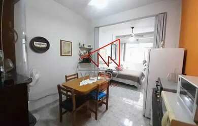 Imagem: A kitnet possui 1 Dormitório, 1 Banheiro, 32m² de Área e