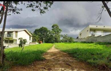 Imagem: O terreno possui 1.000m² de Área e está localizado em Jambeiro