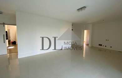 Imagem: O apartamento possui 3 Dormitórios, 5 Banheiros, 3 Vagas na