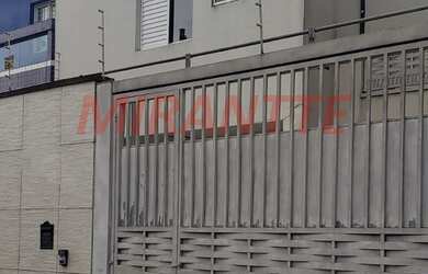 Imagem: A casa possui 3 Dormitórios, 4 Banheiros, 5 Vagas na garagem