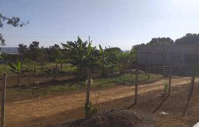 Imagem: A casa em condomínio possui 1 Dormitório e está localizado