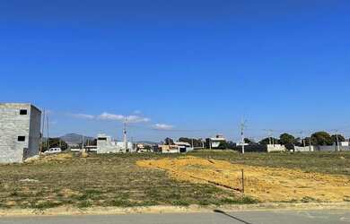 Imagem: O terreno possui 175m² de Área e está localizado em Feital