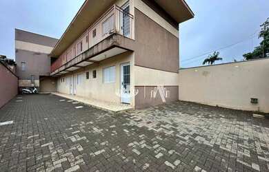 Imagem: O apartamento possui 1 Dormitório, 1 Banheiro, 1 Vaga na garagem