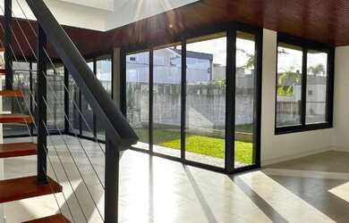 Imagem 16: Condomínio Rosa Internacional, localizado na Praia do Rosa, ao lado da...