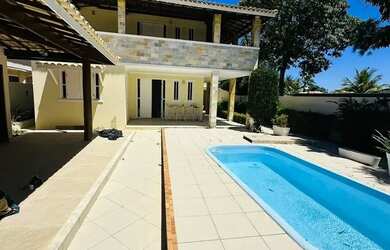 Imagem: A casa em condomínio possui 4 Dormitórios, 5 Banheiros, 3