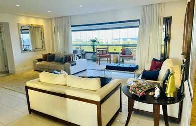 Imagem: O apartamento possui 3 Dormitórios, 5 Banheiros, 3 Vagas na