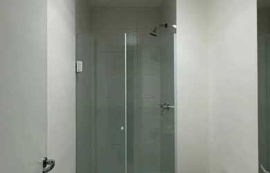 Imagem 15: Imóvel para aluguel tem 70 metros quadrados com 2 quartos em Green Valley Alphaville - Bar