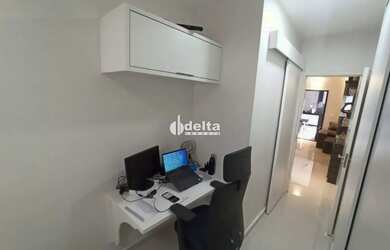 Imagem 3: Casa residencial em condomínio disponível para venda no bairro Terra...