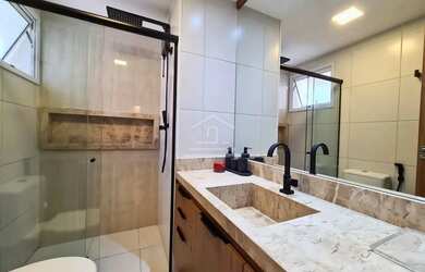 Imagem: O apartamento possui 3 Dormitórios, 4 Banheiros, 2 Vagas na