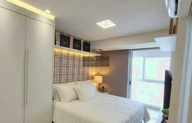 Imagem: O apartamento possui 4 Dormitórios, 5 Banheiros, 3 Vagas na