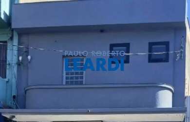 Imagem: O depósito possui 135m² de Área e está localizado em Água