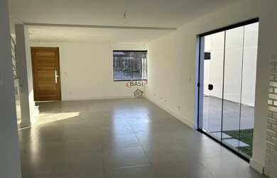 Imagem 2: Sobrado com 3 Quartos à Venda no Bairro Alto / Atuba