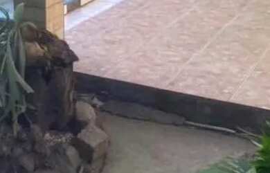 Imagem: A casa possui 3 Dormitórios, 1 Banheiro, 3 Vagas na garagem