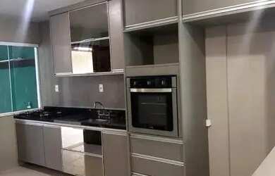 Imagem: A casa em condomínio possui 4 Dormitórios, 4 Banheiros, 1