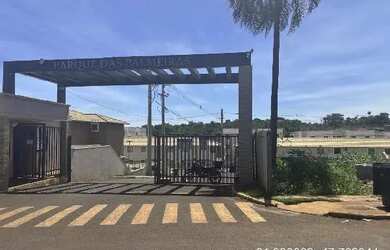 Imagem: A casa possui 3 Dormitórios, 1 Banheiro, 1 Vaga na garagem