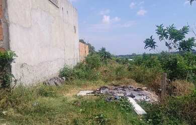 Imagem: O terreno possui 150m² de Área e está localizado em Grageru