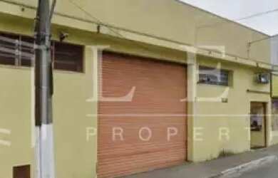 Imagem: O depósito possui 5 Vagas na garagem, 620m² de Área e está