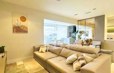 Imagem: O apartamento possui 3 Dormitórios, 3 Banheiros, 2 Vagas na