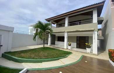 Imagem: A casa em condomínio possui 3 Dormitórios, 3 Banheiros, 5