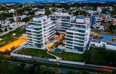 Imagem: O apartamento na cobertura possui 4 Dormitórios, 5 Banheiros