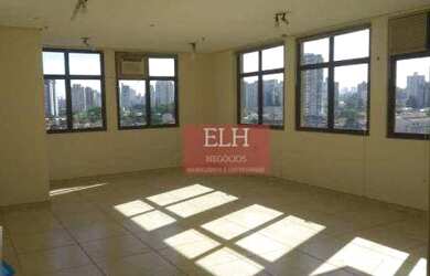 Imagem: O depósito possui 1 Vaga na garagem, 40m² de Área e está