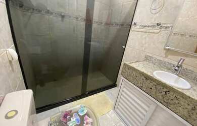 Imagem: A casa possui 2 Dormitórios, 2 Banheiros, 120m² de Área e